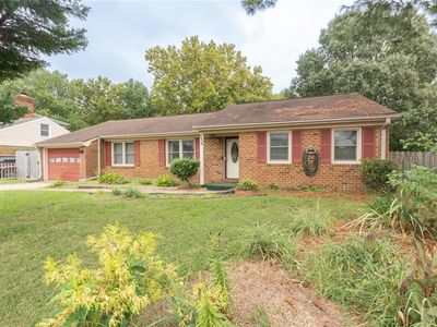 936 Parkland Ln