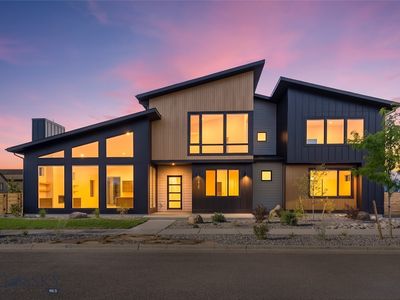 2935 Cielo Way