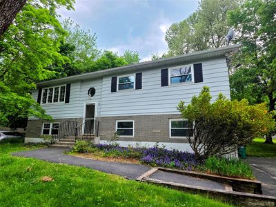 25 Oakwood Drive