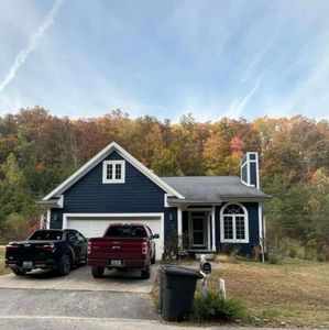 244 Whispering Oaks Dr