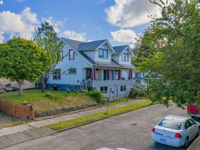 879 1/2 Donnelly Ave