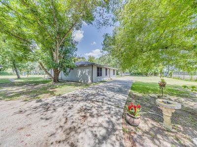 1725 Strawn Rd