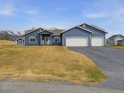 245 N Ayrshire Cir