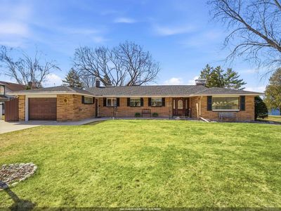 136 Circle Dr