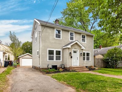 2031 Ridge Ave