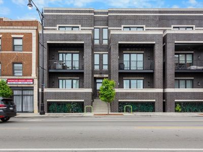 2745 W Lawrence Ave #2E
