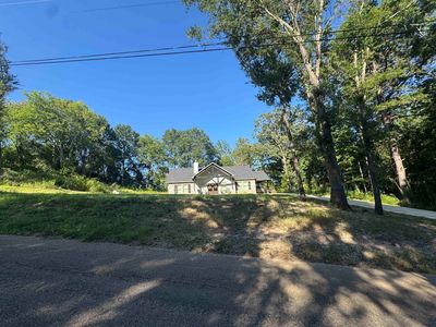 233 Shoreview Dr