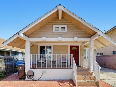 1007 E 42nd Pl