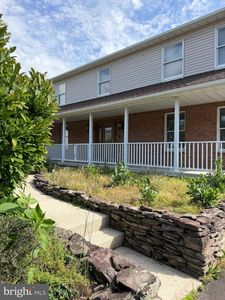1491 Kuser Rd