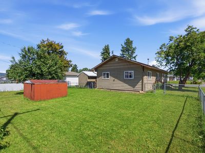 194 Rosewood Dr