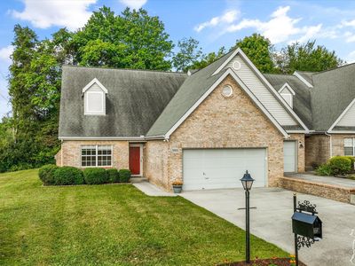 3315 Laurel View Rd