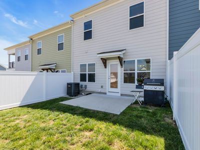 6633 Hanworth Trce