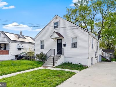 907 Martin Rd