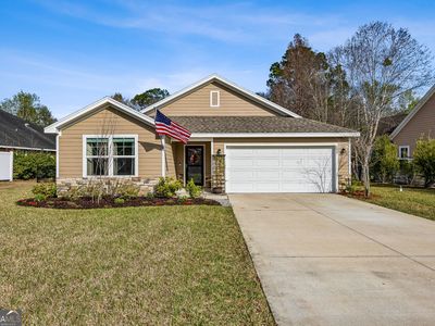 229 Edgewater Dr
