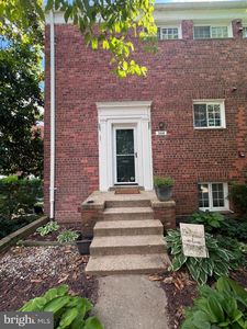 3226 Gunston Rd