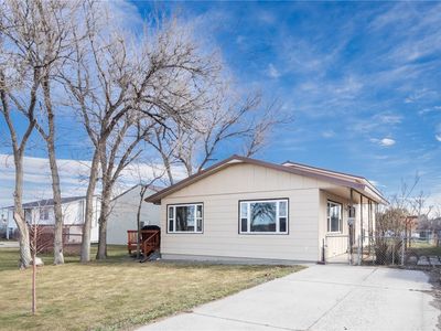 Property at 1109 N Crawford Ave, Hardin, MT