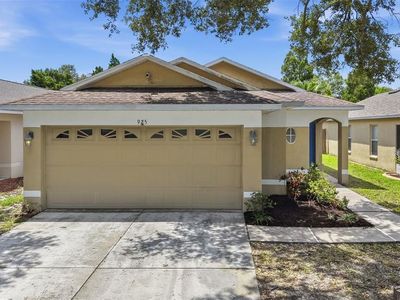 925 WINDTON OAK DRIVE
