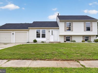 112 Ermine Dr