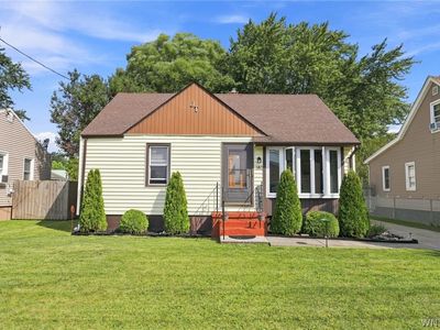 160 Clover Pl