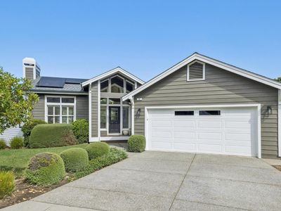 4 Meadow Ridge Drive