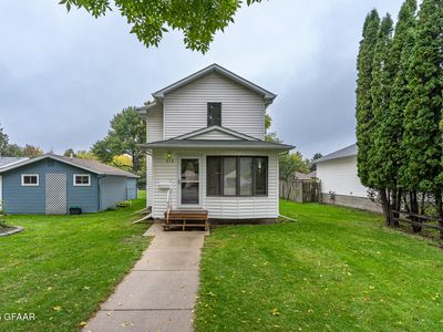 518 5th Ave SE