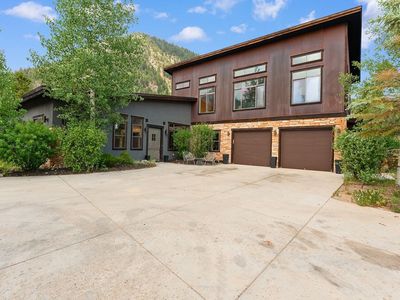 253 Highwood Terrace