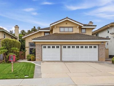 1013 Honeysuckle Dr
