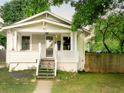 227 S Ash Ave