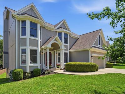 Property at 8006 W 122nd Ter, Overland Park, KS