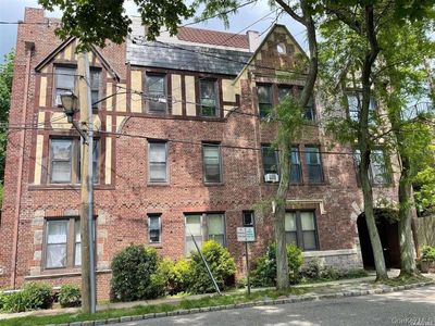 1 Hillside Avenue #3B