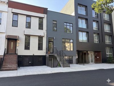 1066 Hancock St #1-3