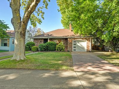 1881 7th Ave