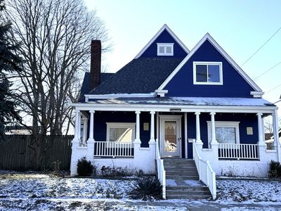 107 W College St