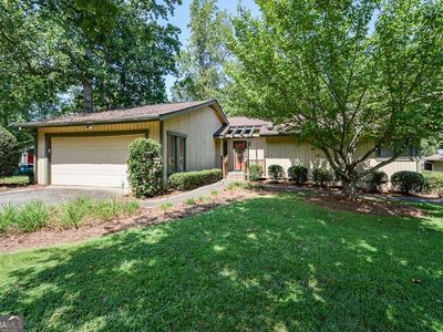 6906 Springwood Dr