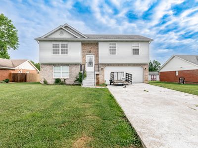 1365 Kristina Ct