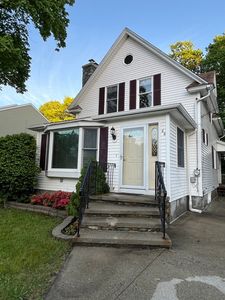44 Pine Hill Rd