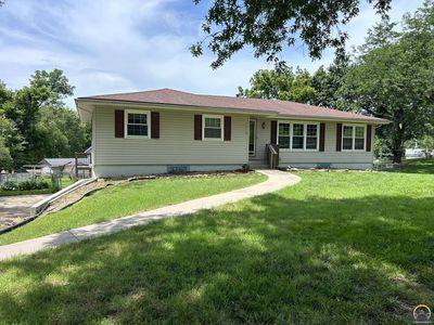 4425 NW Lookout Ct