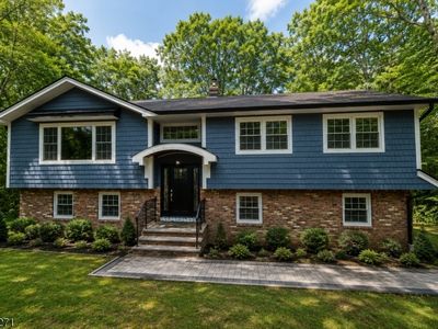 220 Brook Valley Rd