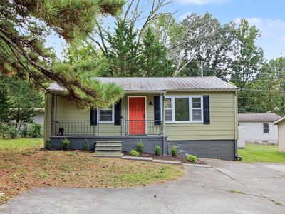 303 Cave St