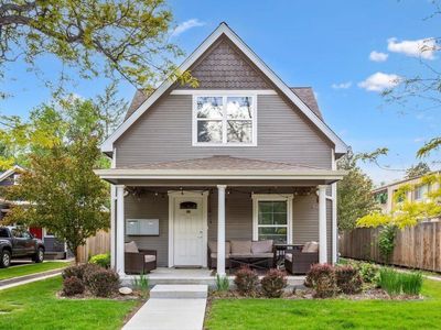 625 Peterson St