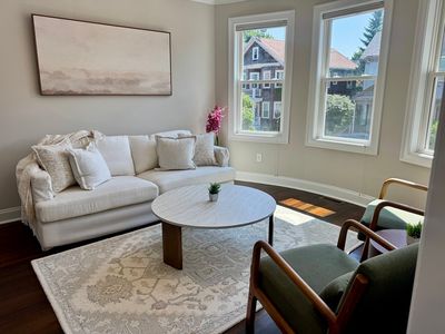 33 Farquhar St #1