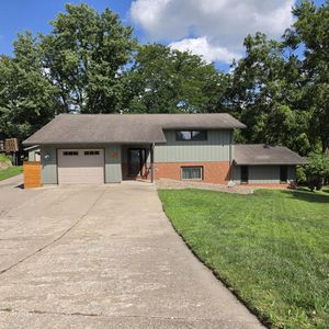 100 Monona St