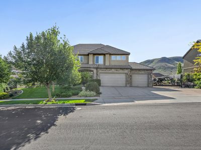 14497 Fox Creek Dr