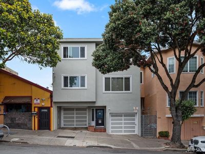 554 Monterey Blvd
