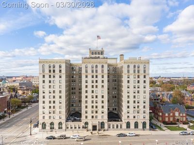 15 E Kirby St APT 311