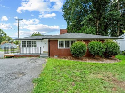 212 E Shockley Ferry Rd