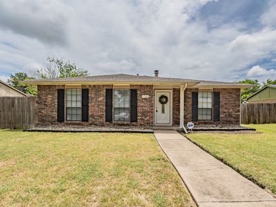 720 Nora Ln