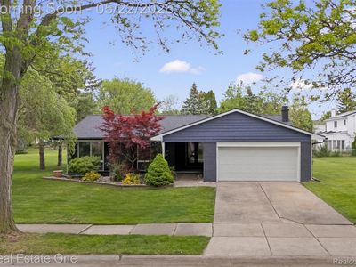 489 Evaline Ave