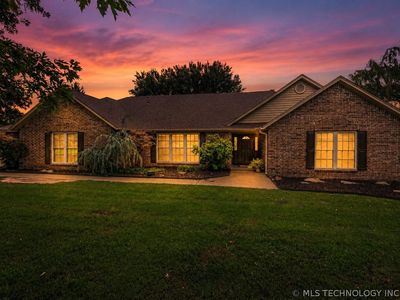 11800 Stonehedge Dr