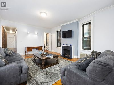 151 W 80th St APT 3R